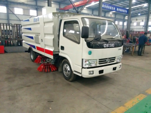 東風掃路車 東風掃路車