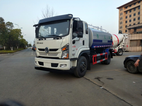 程力威牌CLW5161GSSYT6型灑水車 程力威牌CLW5161GSSYT6型灑水車