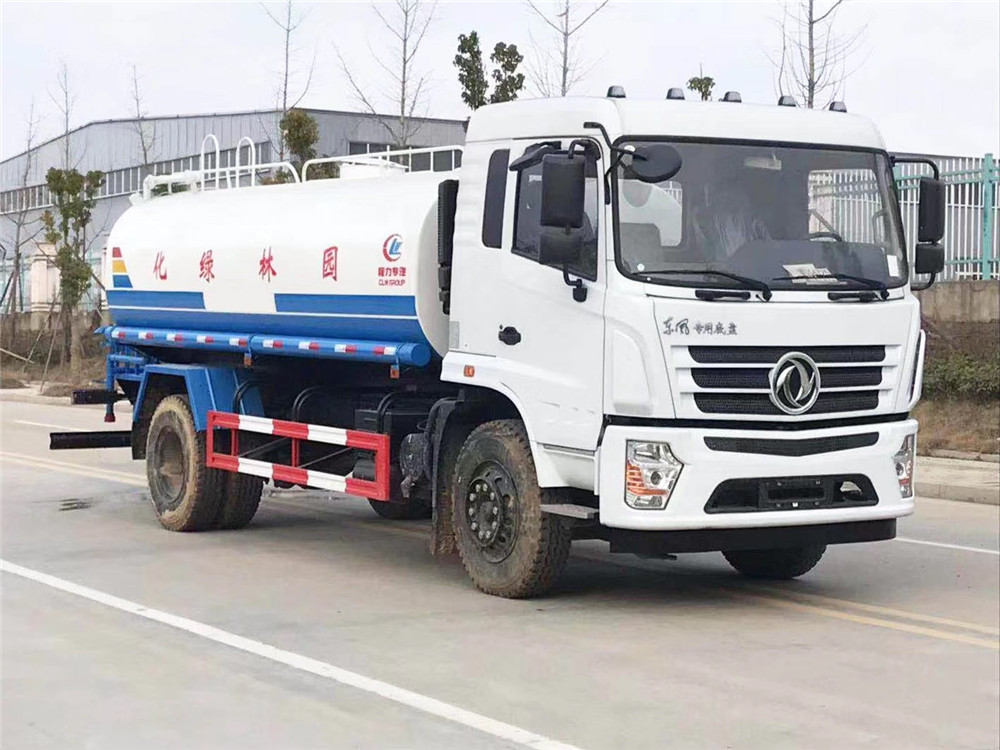 東風(fēng)專底D3S14方灑水車 東風(fēng)專底D3S14方灑水車