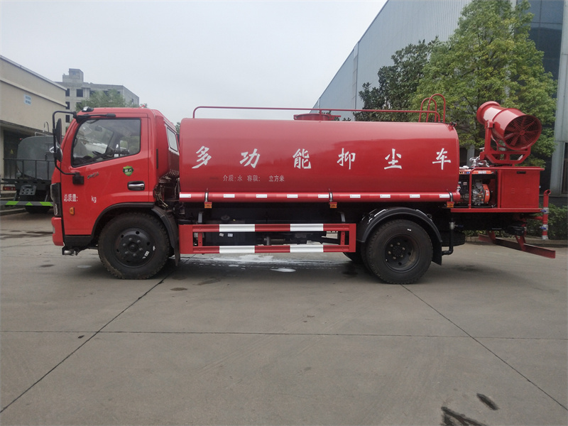 東風(fēng)10噸霧炮灑水車(chē) 東風(fēng)10噸霧炮灑水車(chē)
